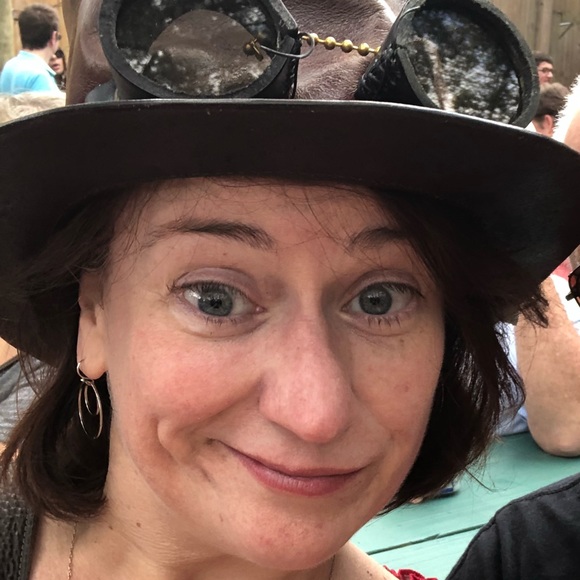 Donating items that don’t sell. - Picture 2 of 8